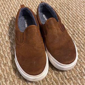 Old Navy size 2 boys dress shoes